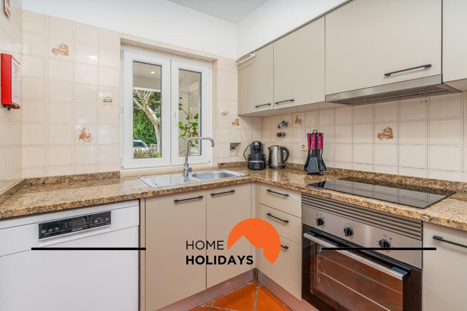 #250 264 By Holidays Appartement