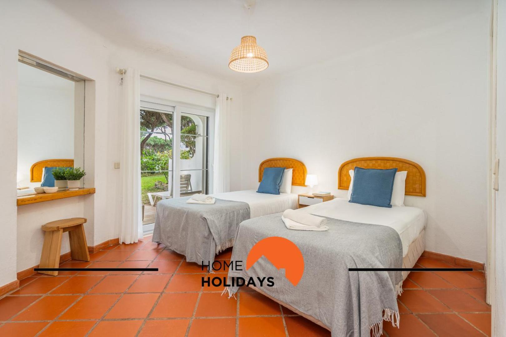Appartement #250 264 By Holidays
